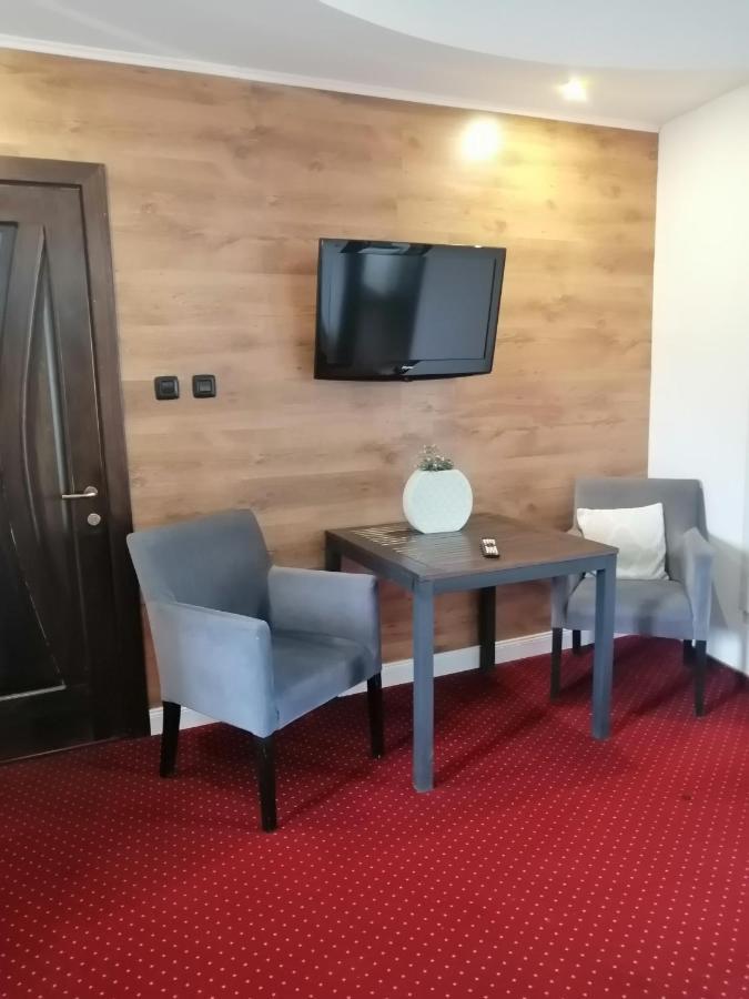 Bizant Boutique Hotell Bacău Exteriör bild